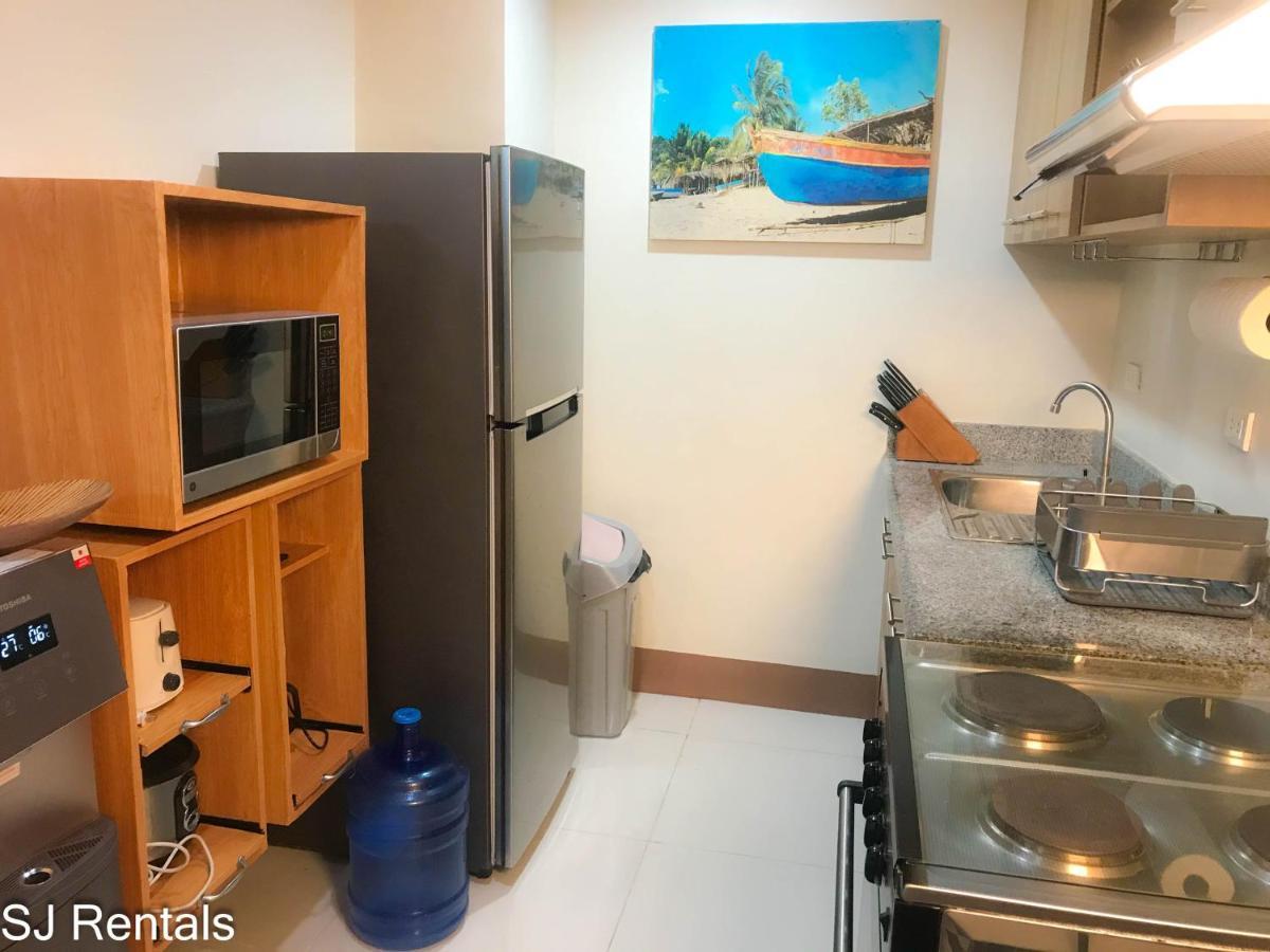 2 Bedroom Condo @ Midpoint Residences W/ City View Mandaue Esterno foto